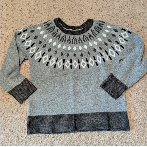 Time and Tru Sweaters - FINAL SALE!!! Time and Tru fair isle pullover